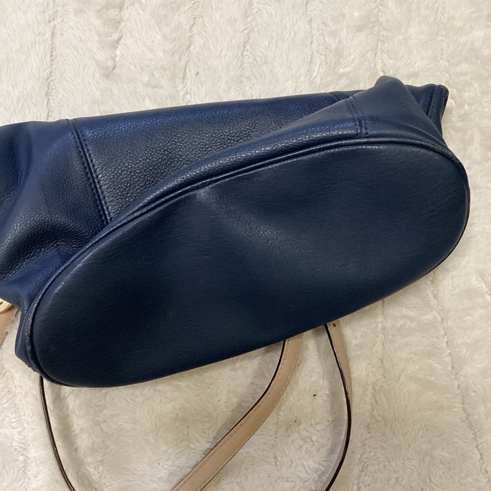 Michael Kors Navy Leather Tote with Tan Straps and Gold Charm - Picture 7 of 11